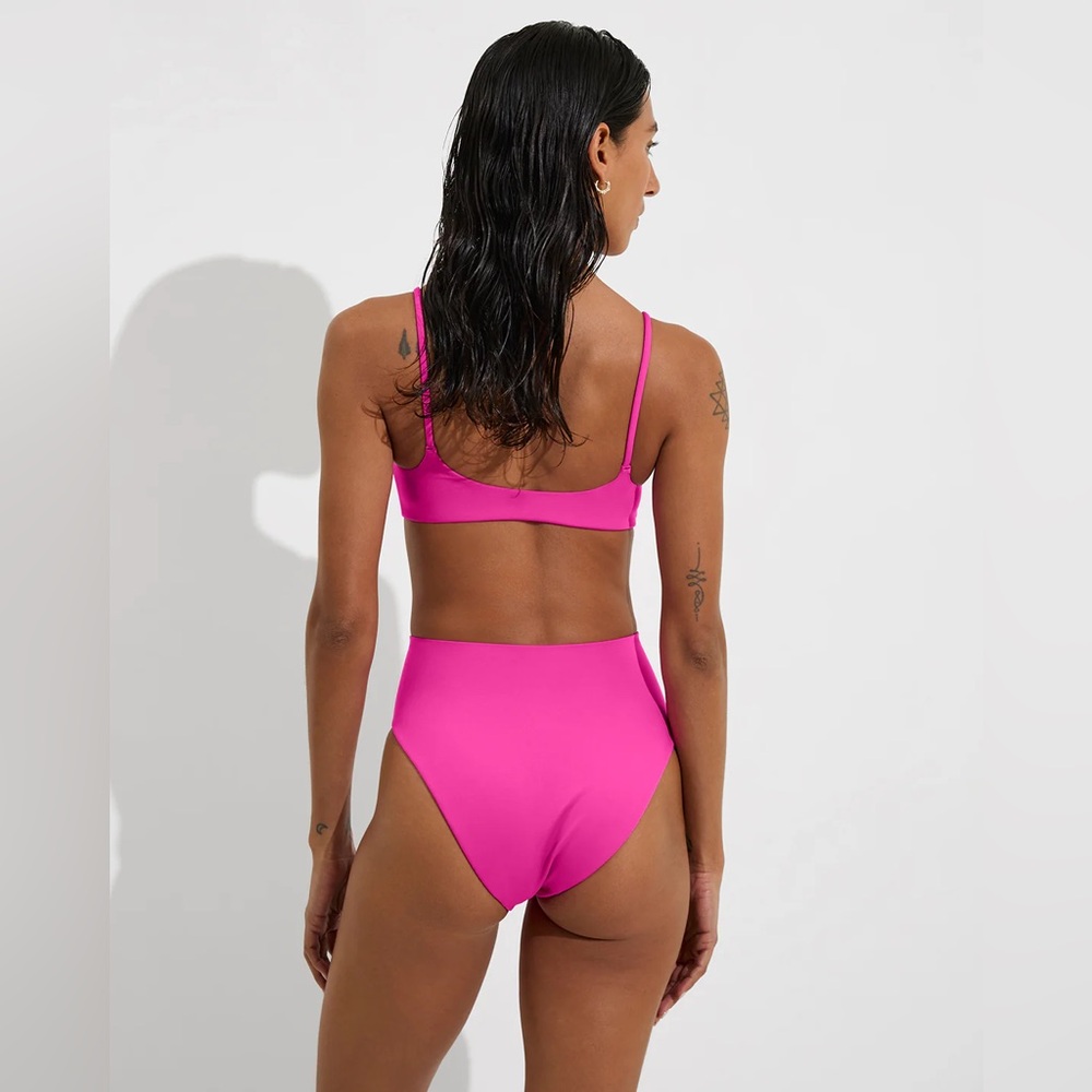 Left on Friday Hi Hi Bottom in Hot Pink - Picture 2 of 12